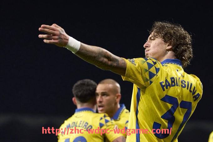 问鼎娱乐官方网站-法甲赛事精彩回顾及重要比赛视频推荐